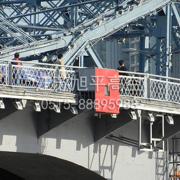 青海大桥助航标志